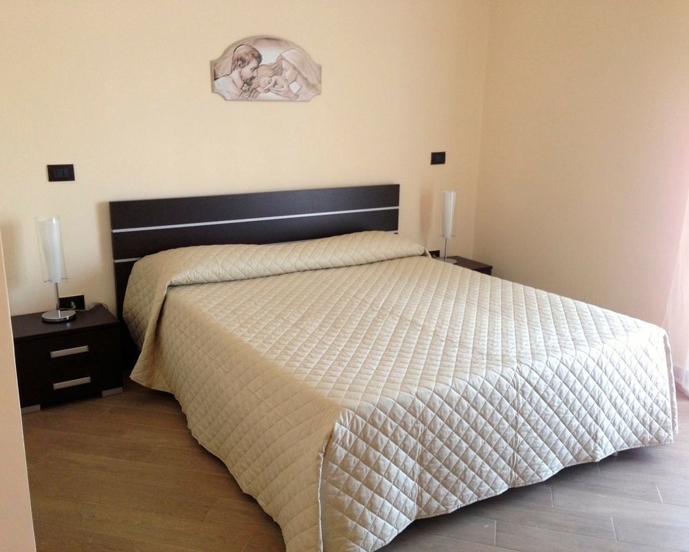 Costa Del Sol Bed & Breakfast ปอร์โต เอมเปโดเกล ภายนอก รูปภาพ